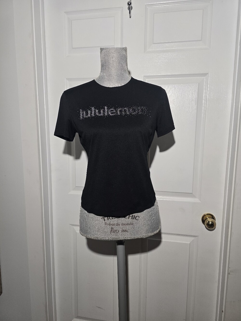 LULULEMON T-shirt